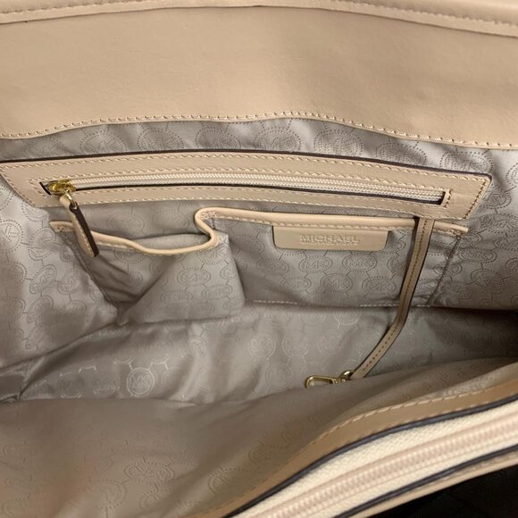 Large Michael Kors zebra-pattern tote - Picture 7 of 8